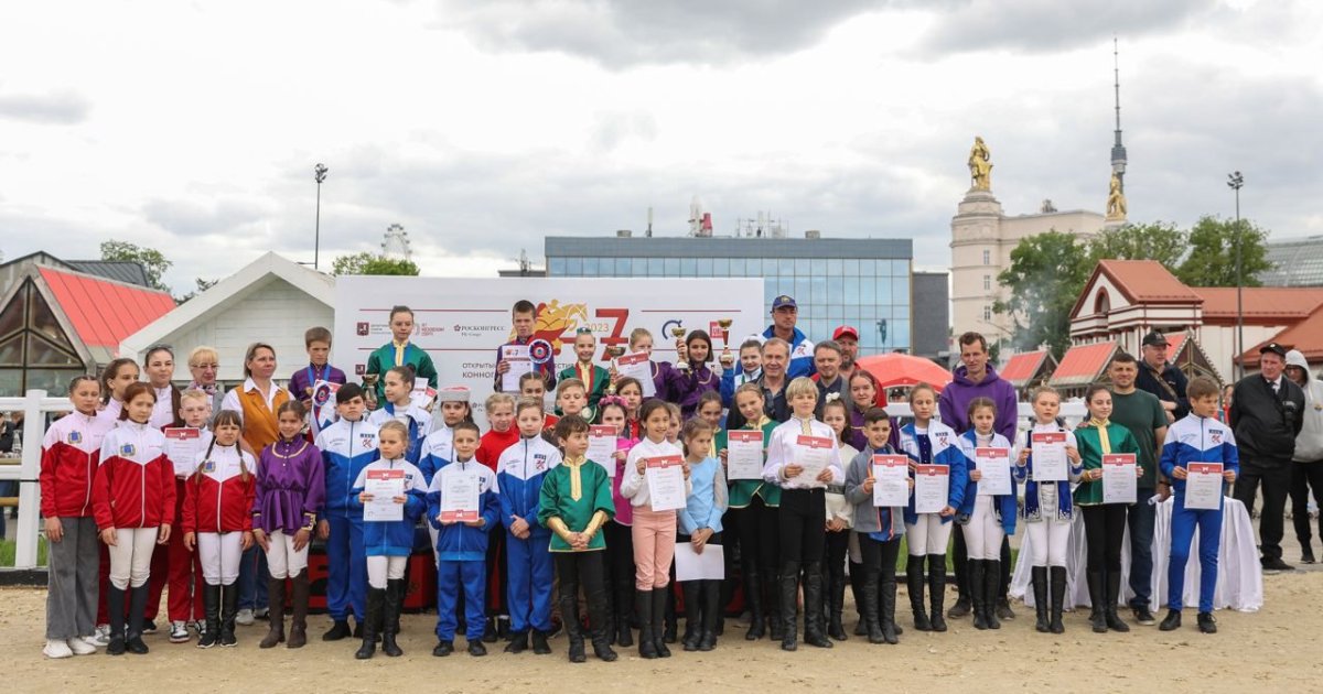 Юные джигиты Петербурга завоевали семь путёвок на фестиваль «Спасская башня»